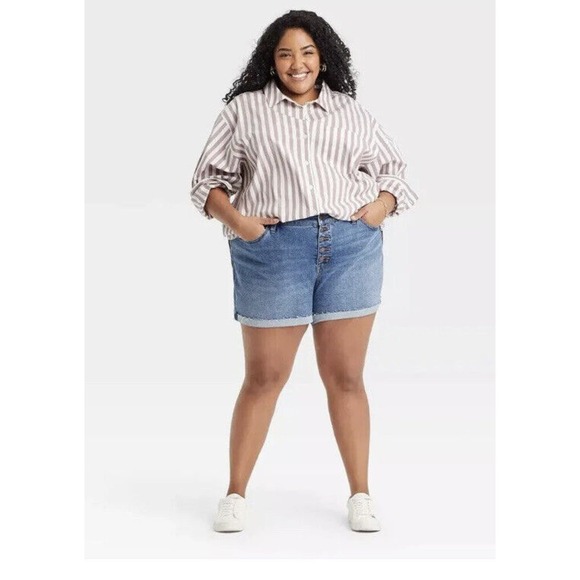 Ava & Viv Pants - Ava & Viv Mid Rise Blue Jean Shorts Women's Plus Size 20W NWT